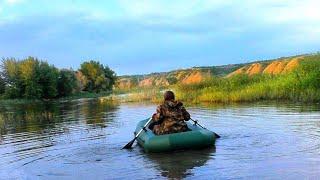 ЗАПЛЫЛА В КАМЫШ И ТУТ НАЧАЛОСЬ ЭТО.. Нереальный клев на рыбалке