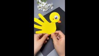 Use palm and circle to make a duckling, super simple, come to# kindergarten handwork# handwork# par