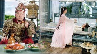 Ying Yuan pretended to be sick and asked Yan Dan to take care of herself,and Vulcan ate chicken legs