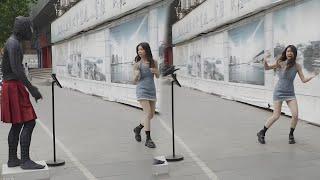 Spiderman Prank丨The way she acted was so cute.