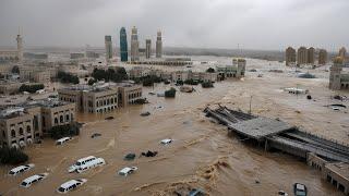 Now Mecca, Saudi Arabia is paralyzed! The rushing waters sweep away cars and property