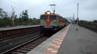 Indian Railways..12910 Garib Rath express hits top speed