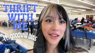 THRIFT WITH ME @ 7 AM!! Y2K thrifting vlog ft. the Goodwill Bins!!