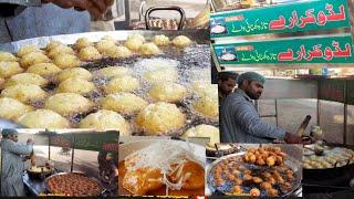 Lado Peethi Wale | Lahori Lado karare | Gujranwala food secrets || Raam lado with green chilli..لڈو