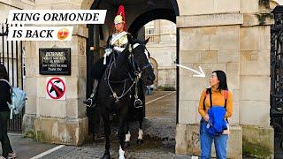 See How Well the Twins Female Royal Guards Enforced the New Rules Today at Horse Guards in London