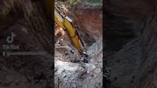 SRA 2080 EXCAVATOR OPERATOR