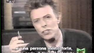 David Bowie MTV interview 1993 from Italian TV.