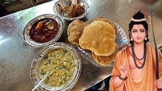 Sukan ji Ki Ram Raja Puri Sabji | Sell 100 KG BHANDARA STYLE Puri Sabji Daily | Jhansi Food Tour