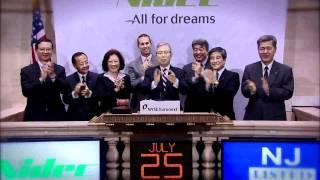 25 July 2011 Nidec Corporation rings the NYSE Closing Bell