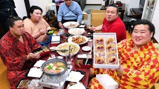 Many Valentine's Day gifts and Yakiniku Bento Boxes for Sumo Wrestlers