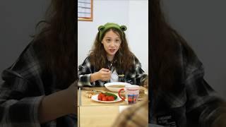 Почему некоторые дети не хотят делиться с другими? #vikazang #школа #pov #викачжан