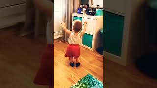 babies funny dance#shorts #funnyvideos #funnycats #funny #subscribe #nisha'screation