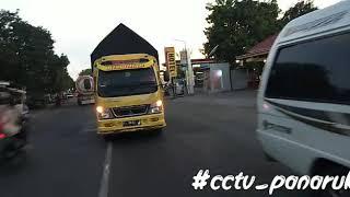 Cctv panarukan HDY kapten oleng ngeri gaess truk cabe oleng semua pada minggir josss stut jack