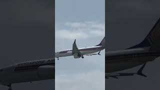 Heavy wind landing #landing #airport #trending #aeroplane #viral #trendingshorts #ytshorts #shorts