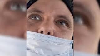 Поездка в автобусе во время эпидемии.Вечерний парк