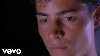 Chayanne - Fuiste un Trozo de Hielo en la Escarcha (Vídeo Oficial)