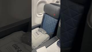 Delta One Suites Aboard the Airbus A330-900 #a330neo #airbus #delta #deltaone