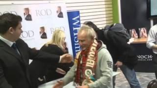 Rod Stewart - Book signing Glasgow 24 nov 2012 Glasgow's St Enoch's Centre