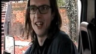 Tango 'Metal Fans' advert starring Justin Hawkins