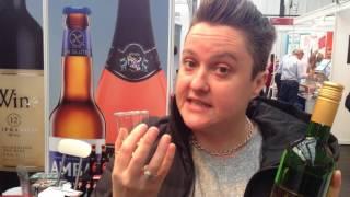 Laura tries Romance en Rouge Wine from the alcohol-free shop