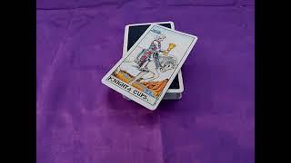 Knight of cups Tarot card meaning.