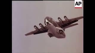 McDonnell Douglas YC-15 demonstration at 1976 Farnborough Airshow