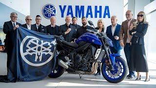 NEW 2025 Yamaha MT-15: Is This the Ultimate Beginner Bike?!