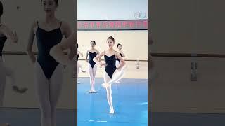 Unforgettable moments for dancers#Flexibility training#Classroom Highlights#Basic skills training