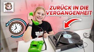 ZURÜCK IN DIE VERGANGENHEIT  13-Jährige verzweifelt an Telefon mit Wählscheibe und Plattenspieler