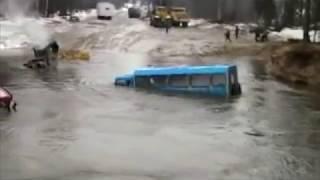 Heavy Truck Fails - Amazing driving skills