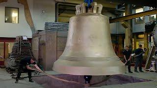 Biggest Ringing Churchbell on Earth