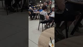КАК ПЕНСИОНЕРЫ В ИЗРАИЛЕ ВЫЖИВАЮТ В ЖАРУ?