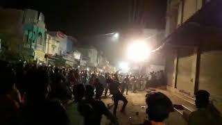 Sanghi BJP goons attacking Muslim shops on eve of Hanuman jayanti