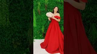 Lightweight and elegant red wedding gown that is so comfortable during outdoor wedding photoshoot.