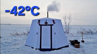 FROST - 42°. WE SPEND THE NIGHT WITH MY WIFE IN A WARM YURT WITH THE COMFORT OF HOME!