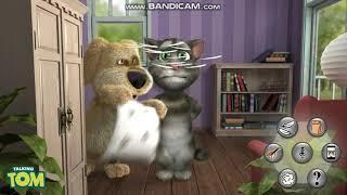 Playing Talking Tom Cat 2 Desktop