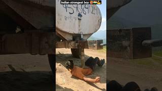 tractor trolly ko apni belly pa chara liya Indian strongest boy #shorts #strong #giantthedheeraj