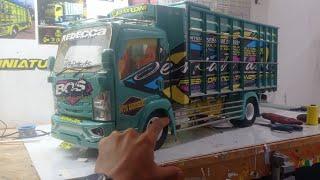 Project Rc Miniatur Truk Abal Abal Selesai Pasang Stiker