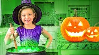 Ivy Accidentally Turns Mom Into a Pumpkin on Halloween!! 