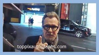 Gary Oldman lectures a fan, signs autographs for TopPix