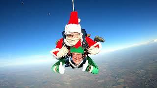 Santa Tandem Skydive Christmas 2023 - Skydive Langar