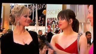 Dakota Johnson rips into her Mom, Melanie Griffith at Oscars SNL