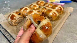 Super Soft Classic Hot Cross Buns (Tangzhong Method)