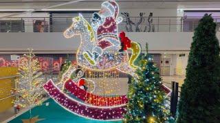 Christmas Decorations in the Mall, Paris France 