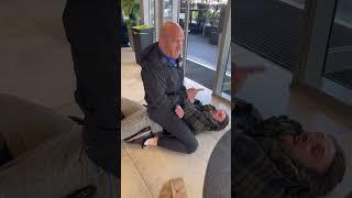 Man tried to rob a BJJ Black Belt in Auckland, NZ 