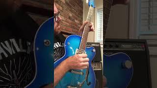 FUNKY FINGERSTYLE BLUES LICK #shortsfeed #guitar