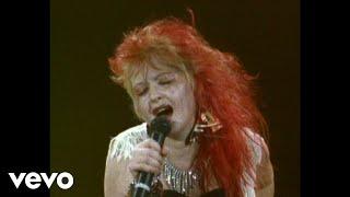 Cyndi Lauper - Money Changes Everything (Live)