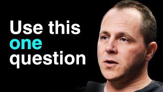 How An Interrogation Expert Spots A LIAR - Chase Hughes