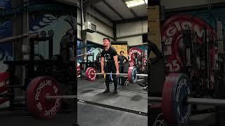 463lbs for a Triple #powerlifting #deadlift #conventionaldeadlift #gym