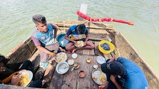 खोल समुद्रातील कोळंबी आणि सोलट मासेमारी Indian Tiger prawns fishing. #indiafishing